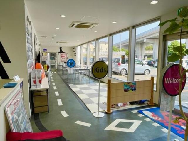 日産　サクラ　リアバンパー交換・給油口付近（クォーター）キズ・へこみ直し　福岡市西区