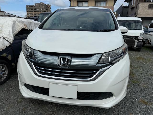 ホンダ　フリード　塗装　鈑金　鈑金塗装　キズ・へこみ直し　スライドドア　リアフェンダー　ステップ　那珂川市　福岡市　南区　西区　東区　博多区　中央区　城南区　春日市　大野城市　太宰府市　筑紫野市