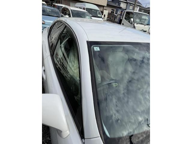 レクサス　ＩＳ　塗装　鈑金塗装　天井　ピラー　塗膜剥げ　那珂川市　福岡市　南区　西区　東区　博多区　中央区　城南区　春日市　大野城市　太宰府市　筑紫野市