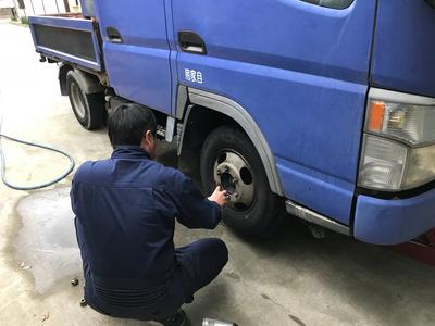 ２トン車や商用車もお任せください！