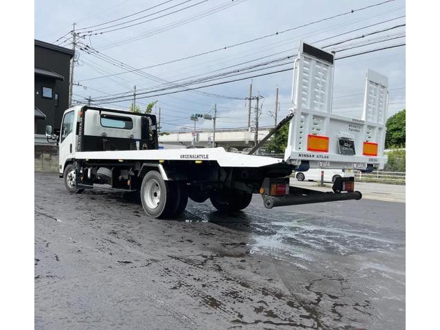日産　アトラス　ドラレコ取付です！

福岡市東区　博多区　新宮町　篠栗町　粕屋町　古賀市　福津市　大野城市　太宰府市　春日市　他地域のお客様も大歓迎！
