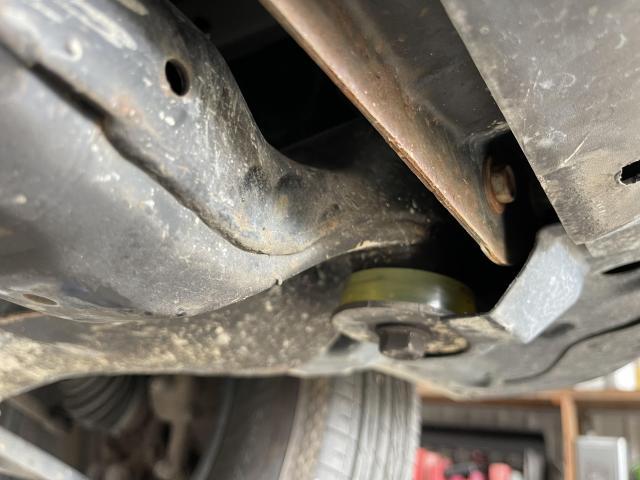 日産 エクストレイル メンバースペーサー取り付け