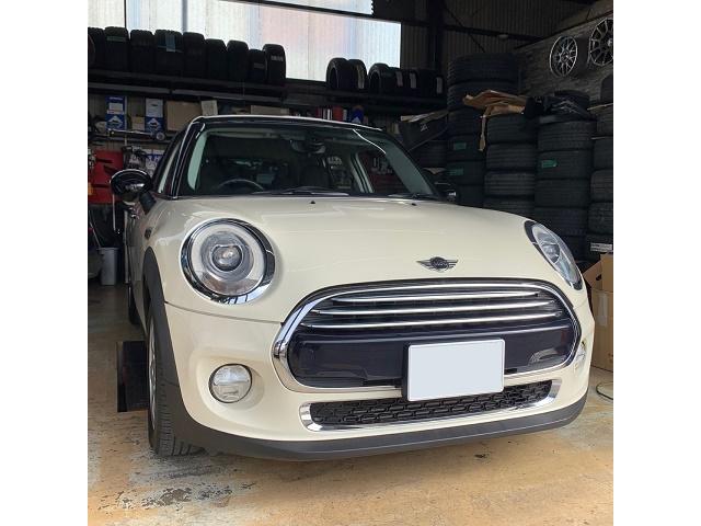 BMW MINI F55 バックカメラ取付～！！ 北九州　八幡西区　外車　欧州車　リアカメラ