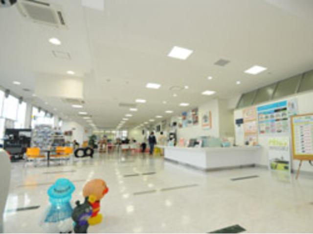 トヨタカローラ長崎株式会社 諫早店(2枚目)