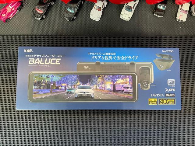 ハイエース　ミラー型ドライブレコーダー　取付