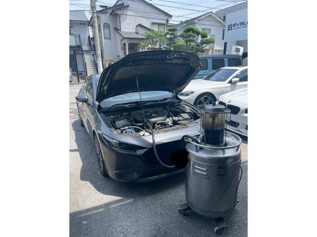 マツダ MAZDA 3 エンジン オイル 交換 整備 福岡市 南区　早良区　城南区　中央区　博多区　西区　東区　大野城市　春日市　太宰府市　那珂川市 筑紫野市 他地域も大歓迎です！

