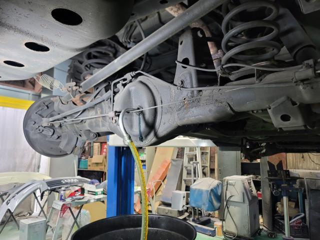 トヨタ　ランドクルーザープラド　RZJ95W　リヤデフオイル漏れ　サニーオート　福岡　福岡県　福岡市　東区　博多区　中央区　西区　南区　城南区　早良区　糟屋郡　古賀市　その他の地域の方も大歓迎