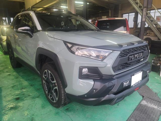 トヨタ　RAV4　パーツ塗装　マッドブラック　サニーオート　福岡　福岡県　福岡市　東区　博多区　中央区　西区　南区　城南区　早良区　糟屋郡　古賀市　その他の地域の方も大歓迎