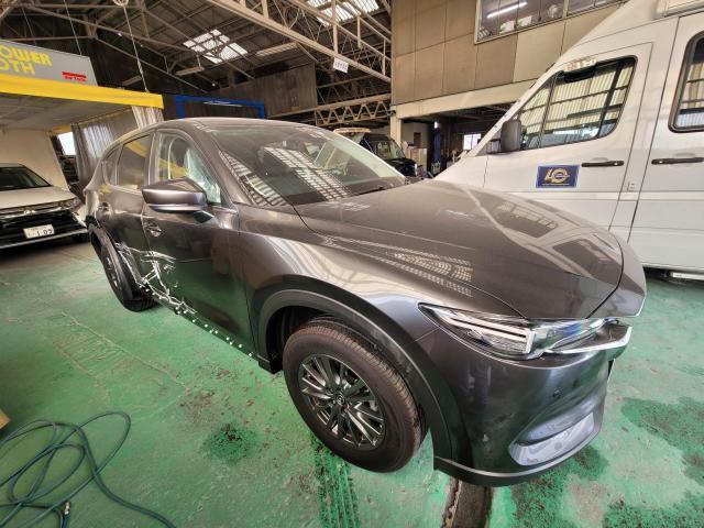 マツダ　CX-5　ドア交換　マシーングレープレミアムメタリック　サニーオート　福岡　福岡県　福岡市　東区　博多区　中央区　西区　南区　城南区　早良区　糟屋郡　古賀市　その他の地域の方も大歓迎