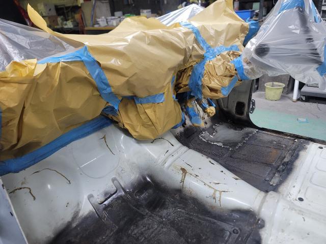 トヨタ　ハイラックス　RN15 レストア経過　サニーオート　福岡　福岡県　福岡市　東区　博多区　中央区　西区　南区　城南区　早良区　糟屋郡　古賀市　その他の地域の方も大歓迎