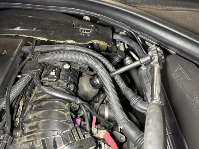BMW ３シリーズ　320d　車検　スタビライザーリンク交換　サニーオート　福岡　福岡県　福岡市　東区　博多区　中央区　西区　南区　城南区　早良区　糟屋郡　古賀市　その他の地域の方も大歓迎