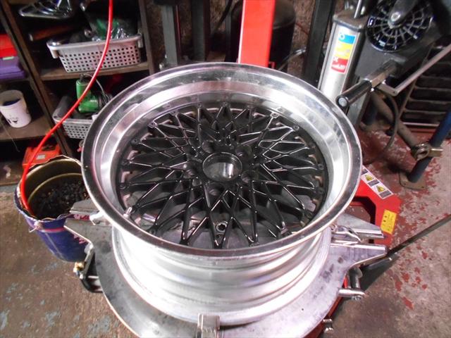 ニッサン フェアレディZ 31 タイヤ交換 SSR メッシュ 旧車 鹿毛 ニッサン フェアレディZ 31 タイヤ交換 SSR メッシュ 旧車 鹿毛
