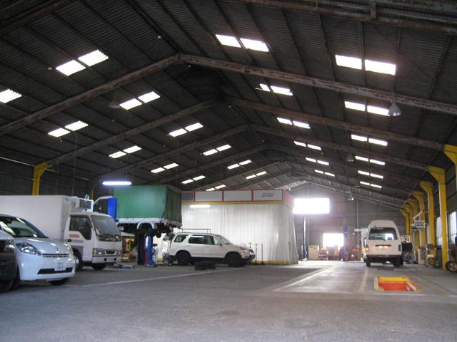 garage PEOPLE ガレージピープル ハイブリッド&コンパクトカー専門店(4枚目)
