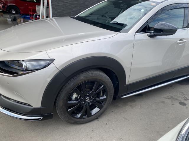 マツダ　ＣＸ－３０　突起物による　キズ、へこみ修理