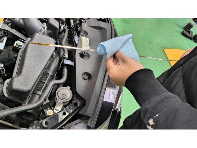 新年あけましておめでとうございます。　トヨタ　プリウス&alpha;　ハイブリッド車用(オイル交換)　宗像市・福津市・福岡市東区・遠賀町・水巻町・古賀市・新宮町・宮若市・中間市・鞍手町・北九州市、他地域のお客様も大歓迎です！