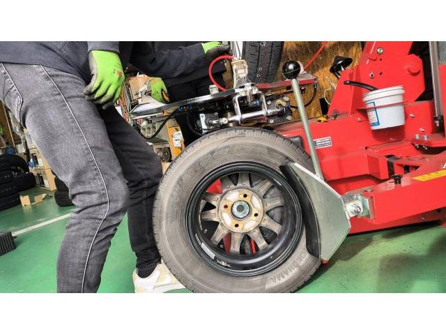 ダイハツ　ムーヴ　タイヤ交換　宗像市・福津市・福岡市東区・遠賀町・水巻町・古賀市・新宮町・宮若市・中間市・鞍手町・北九州市、他地域のお客様も大歓迎です！