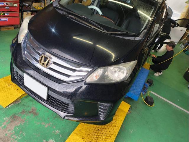 宗像市 ホンダ フリード タイヤ交換｜劣化したタイヤをピレリ新品へ交換！　福津市・古賀市・新宮町・福岡市東区からのご来店多数！！
