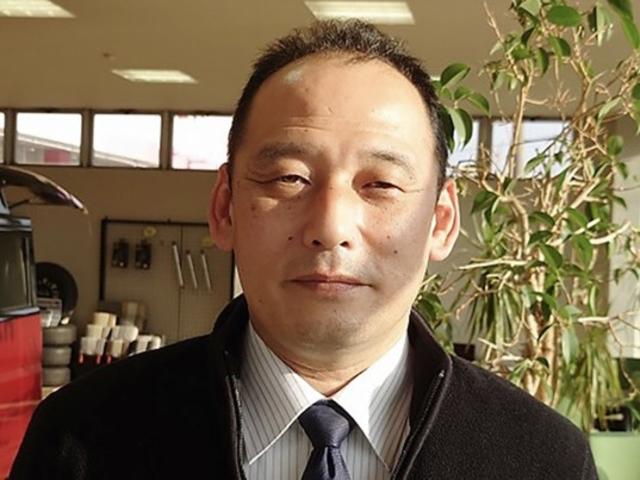 スタッフ紹介1