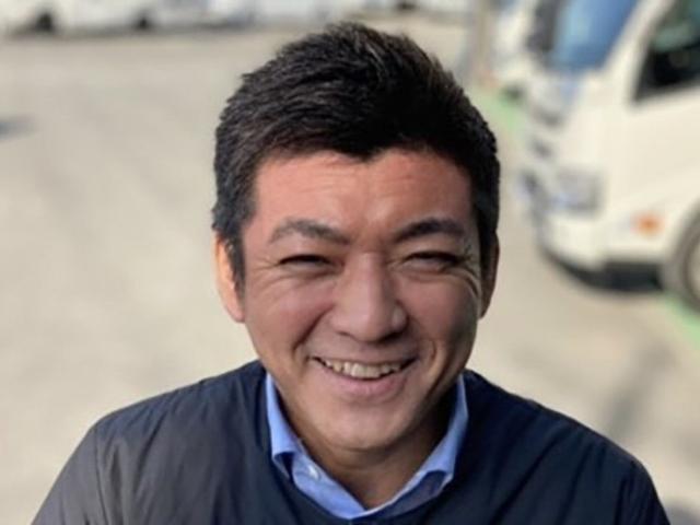 スタッフ紹介1