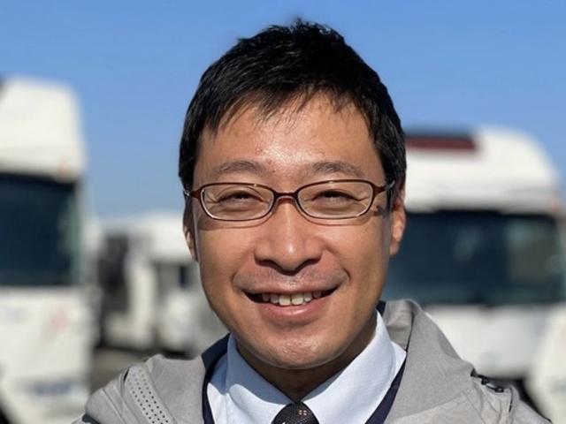 スタッフ紹介2
