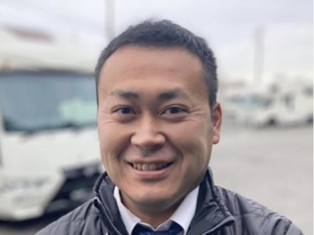 スタッフ紹介3
