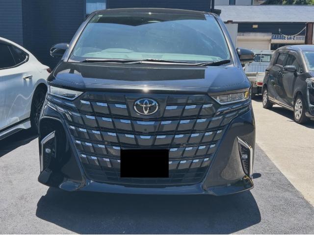 トヨタ　アルファードハイブリッド　キズ・へこみ直し