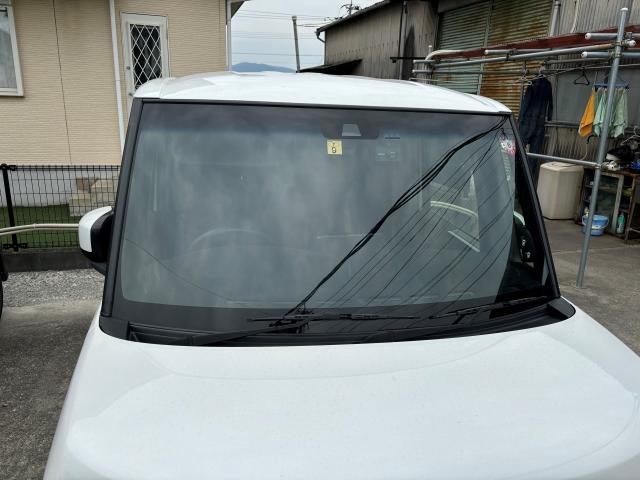 ホンダ　Ｎ－ＢＯＸ　ガラス交換　飛び石　ガラス割れ　フロントガラス交換　フロントガラス　佐賀県　三養基郡　みやき町　みやき