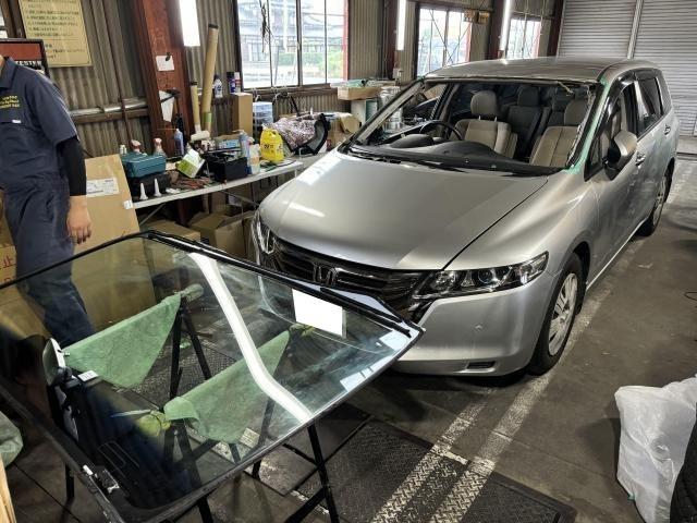 ホンダ　オデッセイ　ガラス交換　佐賀県　三養基郡　みやき町　みやき