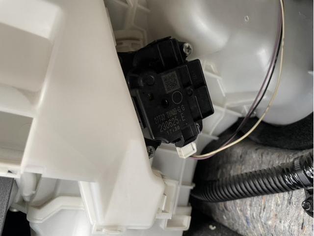 日産　ノート　e-パワ－　Ｘ　電装系修理　エアミックスアクチュエーター　モードドアアクチュエーター　交換　佐賀県　三養基郡　みやき町　みやき