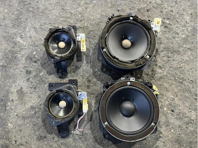 スバル　レガシィツーリングワゴン　2.0ＧＴスペックＢ　スピーカー　持ち込み　音割れ　交換　佐賀県　三養基郡　みやき町　みやき