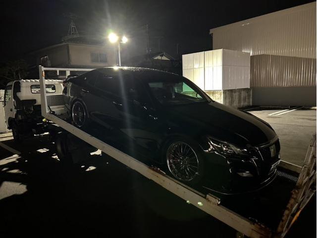 トヨタ　クラウン　アスリートＳ－Ｔ　レッカー　積載　搬送　ウインカー点灯不良　佐賀県　三養基郡　みやき町　みやき
