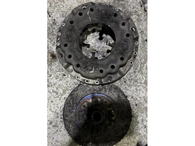 UDトラック　コンドル　ミッション・駆動系修理・整備　クラッチデスク等交換　クラッチきれない　点検整備
佐賀県　三養基郡　みやき町　みやき