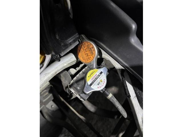 スバル　サンバートラック　車検　法定点検　分解整備　メンテナンス　ブレーキフルード　エンジンオイル　オイルエレメント　ワイパーブレード　ラジエーターキャップ　発煙筒　交換　佐賀県　三養基郡　みやき町　みやき