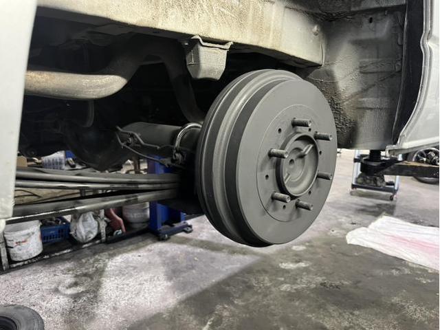トヨタ　ハイエースバン　車検　法定点検　分解整備　メンテナンス　足回り塗装　タイヤ　交換　佐賀県　三養基郡　みやき町　みやき
