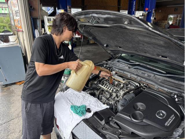 マツダ　アクセラスポーツ　ＸＤ　ガソリン車用(オイル交換)　メンテナンス　エンジンオイル　交換　佐賀県　三養基郡　みやき町　みやき