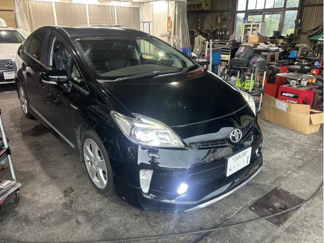 トヨタ　プリウス　Ｓツーリングセレクション　ドライブレコーダー取り付け　ドラレコ　取り付け　佐賀県　三養基郡　みやき町　みやき
