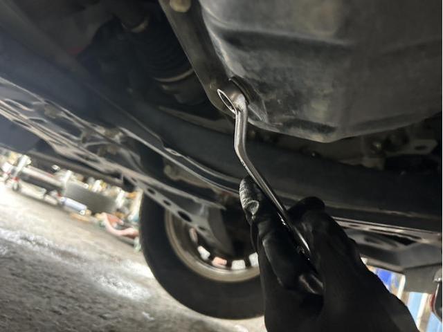 トヨタ　ヴォクシー　V　ハイブリッド車用(オイル交換)　整備　メンテナンス　エンジンオイル　交換　佐賀県　三養基郡　みやき町　みやき