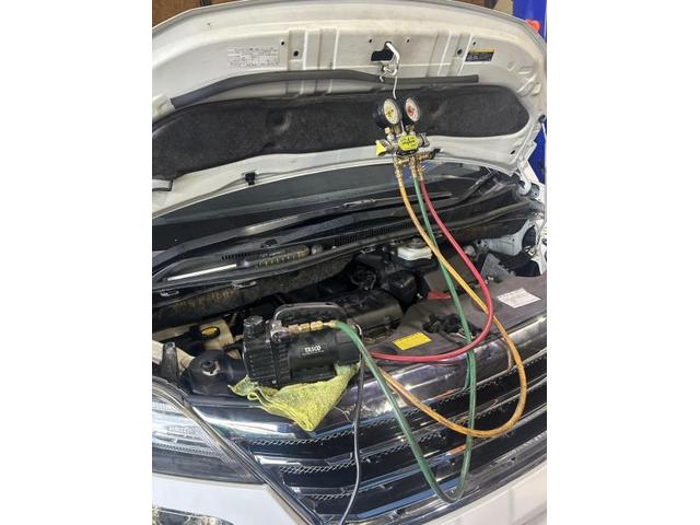 トヨタ　ヴェルファイア　2.4Z　電装系修理　エアコンの効きが悪い　エアコンコンプレッサー　交換　　エアコンガス　注入　真空引き　佐賀県　三養基郡　みやき町　みやき