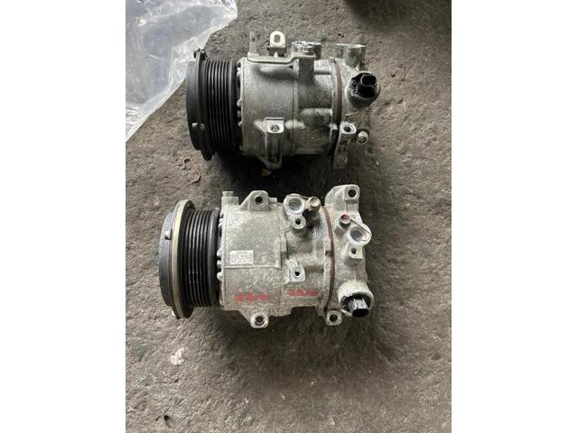 トヨタ　ヴェルファイア　2.4Z　電装系修理　エアコンの効きが悪い　エアコンコンプレッサー　交換　　エアコンガス　注入　真空引き　佐賀県　三養基郡　みやき町　みやき