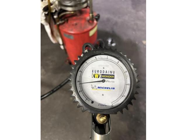ユーノス　ユーノスロードスター　Ｖスペシャル　ガソリン車用(オイル交換)　メンテナンス　エンジンオイル　オイルエレメント　交換　空気圧調整　佐賀県　三養基郡　みやき町　みやき