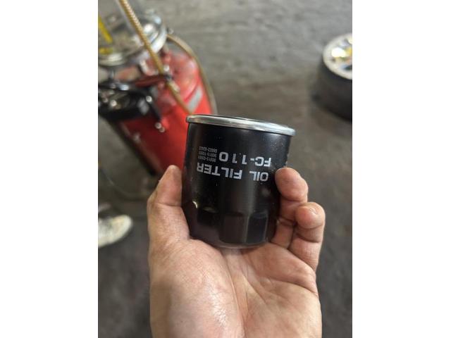 トヨタ プリウス S 法定点検 12ヵ月点検 メンテナンス リース車 エンジンオイル オイルエレメント ラジエーターキャップ エアーエレメント エアコンフィルター 交換 佐賀県 三養基郡 みやき町 みやき