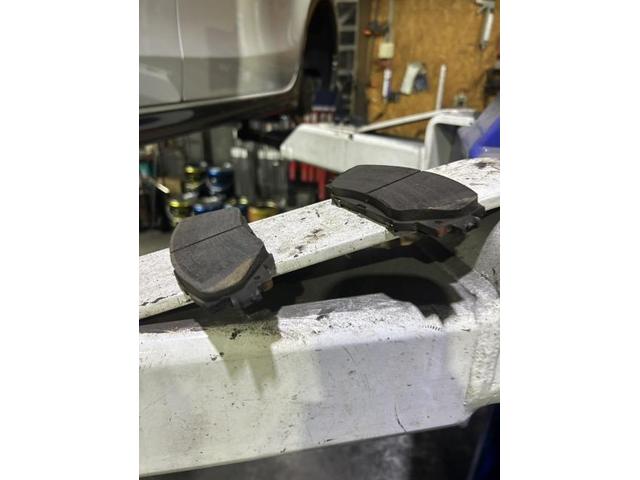 トヨタ プリウスα S 車販売前整備 車検 法定点検 分解整備 メンテナンス エンジンオイル オイルエレメント 交換 佐賀県 三養基郡 みやき町 みやき