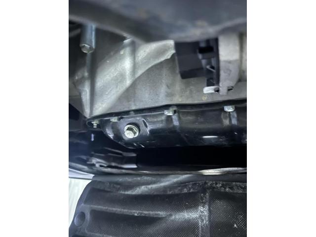 トヨタ プリウスα S 車販売前整備 車検 法定点検 分解整備 メンテナンス エンジンオイル オイルエレメント 交換 佐賀県 三養基郡 みやき町 みやき