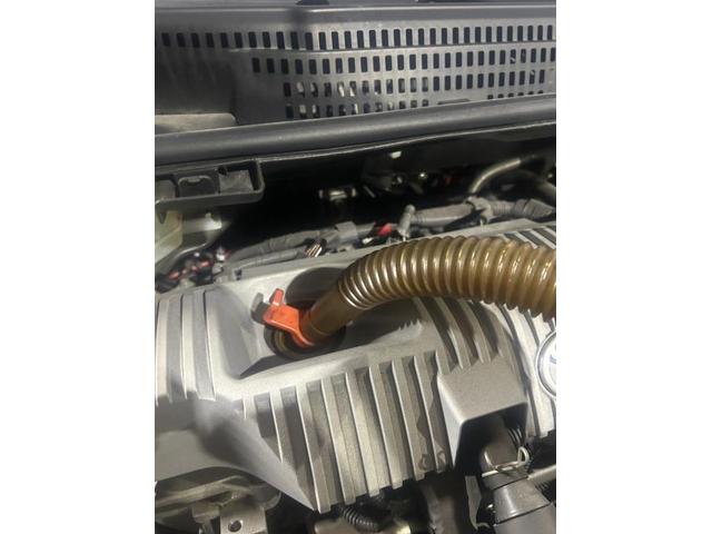 トヨタ プリウスα S 車販売前整備 車検 法定点検 分解整備 メンテナンス エンジンオイル オイルエレメント 交換 佐賀県 三養基郡 みやき町 みやき