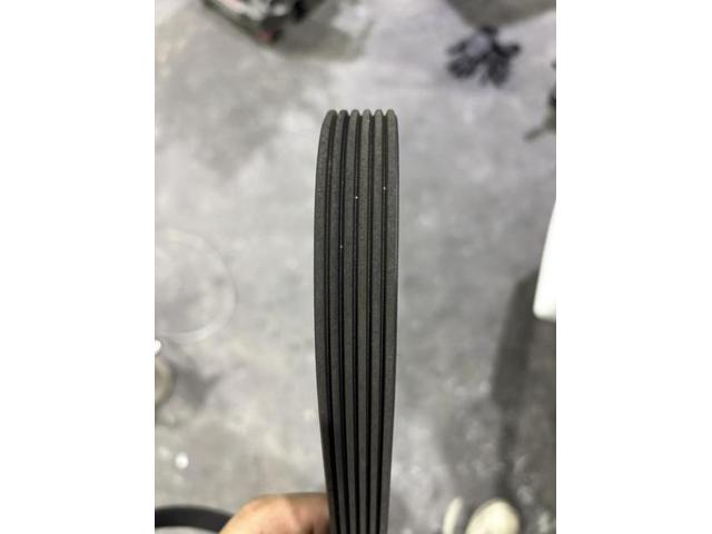 トヨタ ヴォクシー ZS煌Ⅱ 車検 法定点検 分解整備 メンテナンス フロントブレーキパッド スタビライザリンクロッド ドライブマチベルト エアコンフィルター 交換 佐賀県 三養基郡 みやき町 みやき