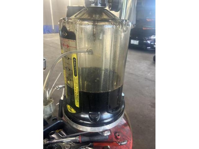 アウディ　Ａ４アバント　2.0TFSIスポーツ　ガソリン車用(オイル交換)　メンテナンス　エンジンオイル　オイルエレメント　交換　佐賀県　三養基郡　みやき町　みやき