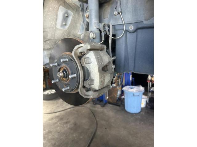 トヨタ　アイシス　プラタナ　車検　法定点検　分解整備　メンテナンス　エンジンオイル　オイルエレメント　ワイパーブレード　ブレーキフルード　タイヤ　交換　バランス調整　佐賀県　三養基郡　みやき町　みやき