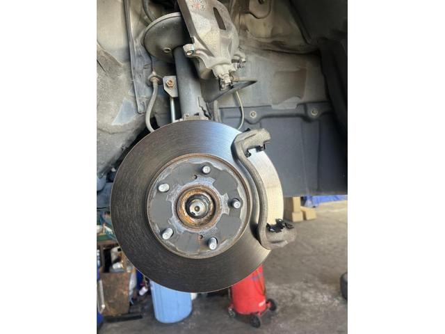 トヨタ　アイシス　プラタナ　車検　法定点検　分解整備　メンテナンス　エンジンオイル　オイルエレメント　ワイパーブレード　ブレーキフルード　タイヤ　交換　バランス調整　佐賀県　三養基郡　みやき町　みやき