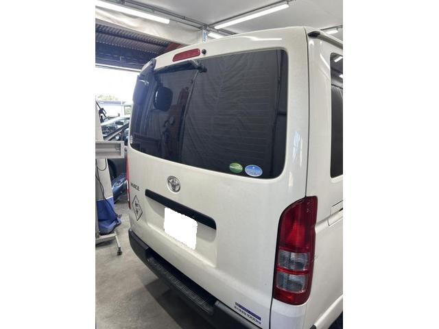 トヨタ　ハイエースバン　ガラス交換　飛び石　キズ　フロントガラス　交換　佐賀県　三養基郡　みやき町　みやき