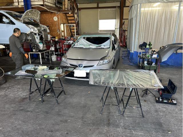 トヨタ　プリウス　S　ガラス交換　飛び石　ヒビ　フロントガラス　交換　佐賀県　三養基郡　みやき町　みやき